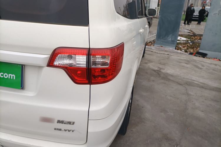 Used BAIC Weiwang M20 2014 1.5L Basic Version DAM15DL
