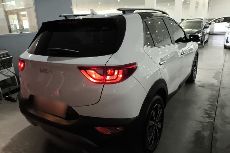 Used Kia kx1 Stonic 2021 1.4L CVT Sunroof Model
