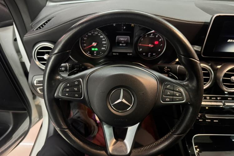 Used Mercedes-Benz GLC 2017 GLC 200 4MATIC
