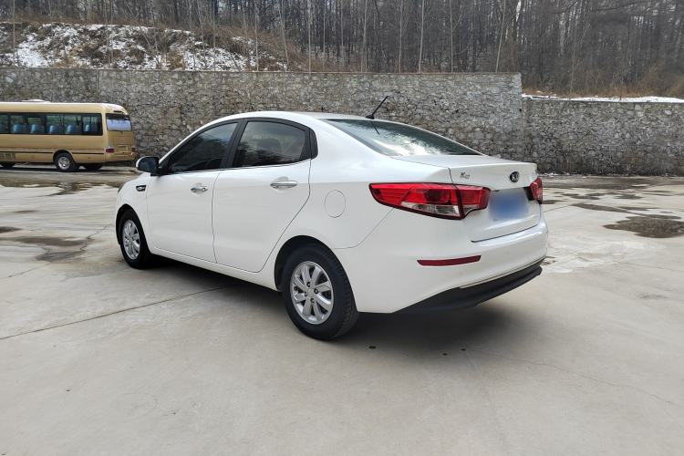 Used Kia K2 2015 Sedan 1.4L Automatic GLS

