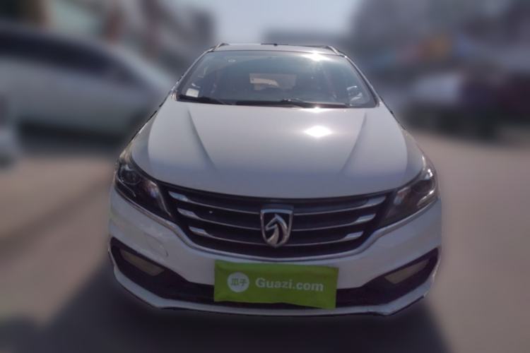 Used Baojun 310W 2017 1.5L Manual Fashion Model China V