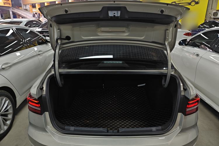 Used Volkswagen Lavida 2021 280TSI DSG Comfort Edition
