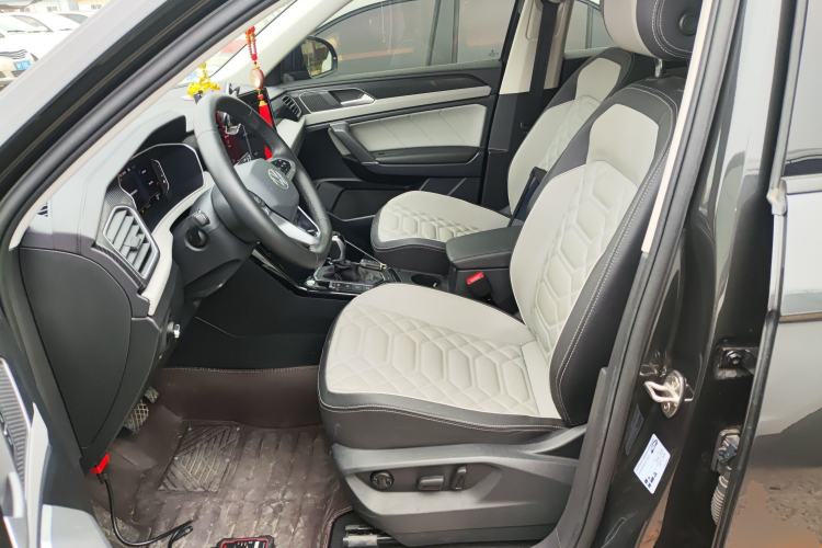 Used Volkswagen Tayron 2024 300TSI Two-Wheel-Drive Luxury Plus Advanced Version
