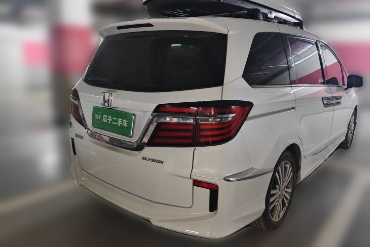 Used Honda Elysion 2016 2.4L Supreme Edition

