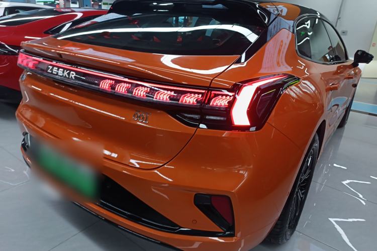 Used Zeekr 001 2025 WE Edition 100 kWh Rear-Wheel Drive
