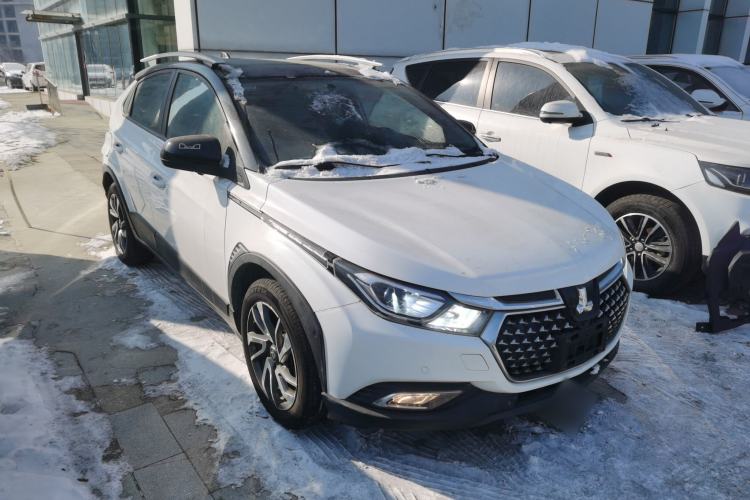 Used Luxgen U5 SUV 2017 1.6L CVT Jazz Edition
