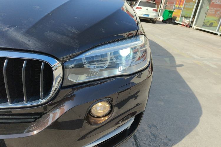 Used BMW X5 2015 xDrive28i
