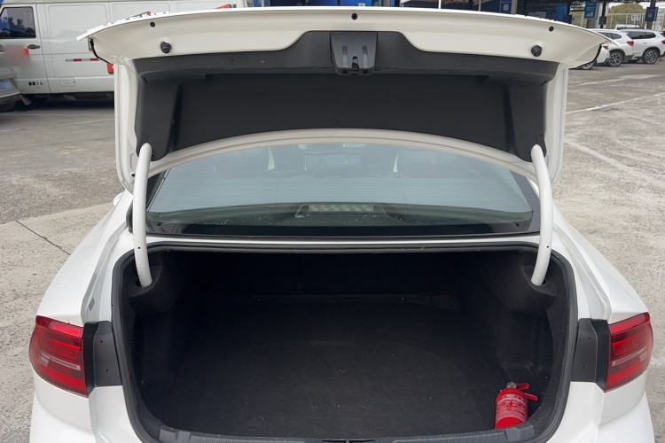 Used Volkswagen Lamando 2019 230TSI DSG Fashion Edition China V Standard
