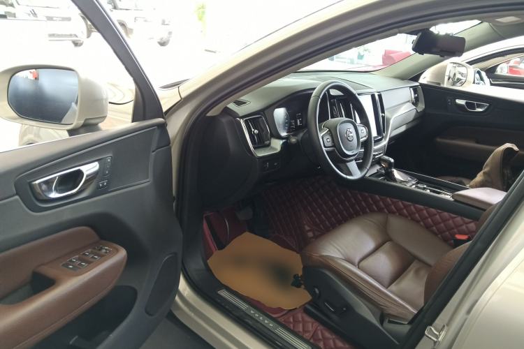 Used Volvo XC60 2018 T5 4x4 Zhiyi Edition
