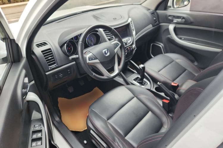 Used Changan CS35 2016 1.6L Manual Luxury Model China V Standard