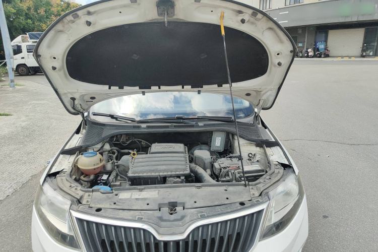 Used Skoda Rapid Spaceback 2018 1.6L Automatic Comfort Edition