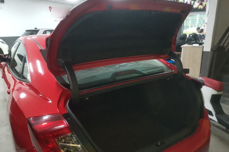 Used Honda Civic 2016 220TURBO CVT Luxury Edition
