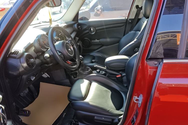 Used  MINI 2016 1.5T COOPER Five-Door Edition

