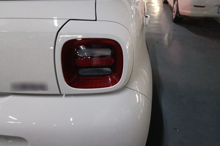 Used ORA Black Cat 2022 Updated Version 301 km Cute Pet Edition Lithium Iron Phosphate