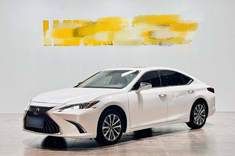 Used Lexus ES 2021 200 Excellence Edition
