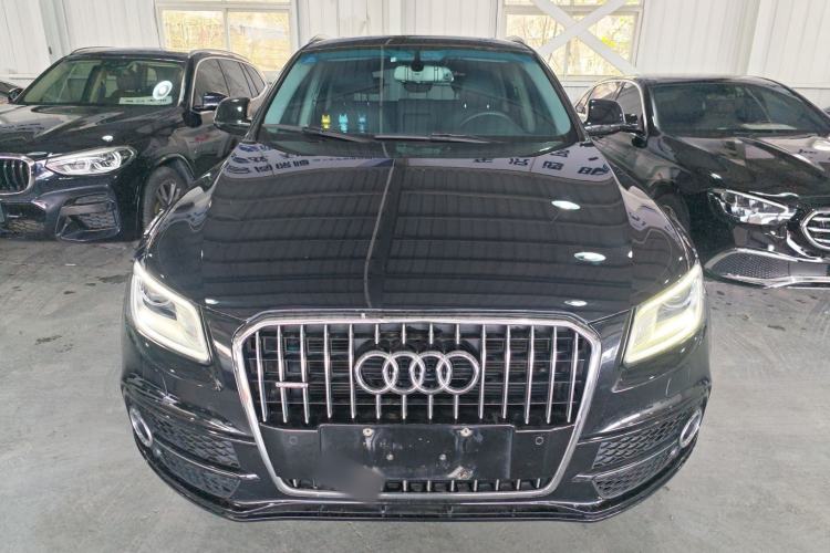 Used Audi Q5 2017 Plus 40 TFSI Ambition Model