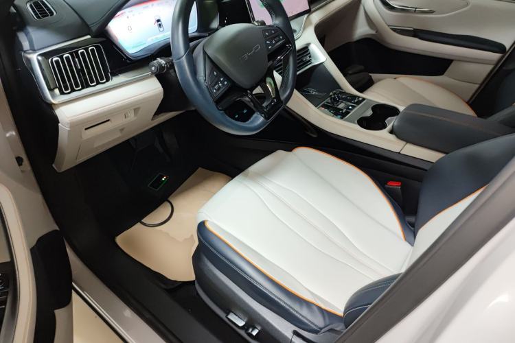 Used BYD Song PLUS New Energy 2024 Honor Edition EV 520km Luxury Model
