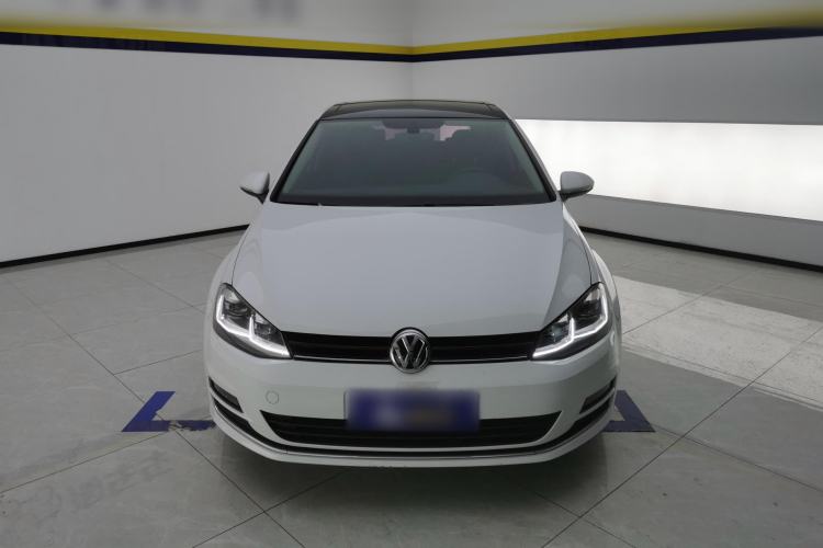 Used Volkswagen Golf 2016 230TSI Automatic Luxury Version
