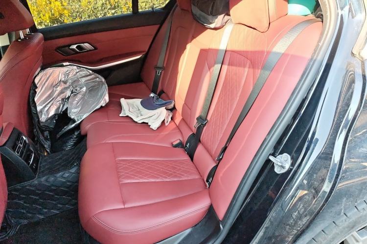 Used BMW i3 2025 eDrive 35 L
