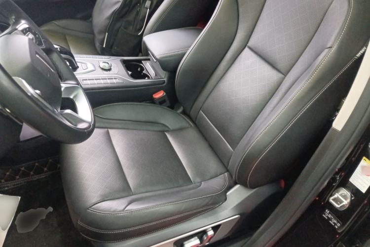 Used Wey VV6 2018 2.0T Two-Wheel-Drive Ultra-Luxury Version China V Standard
