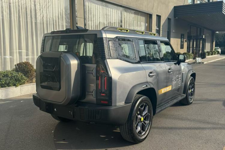 Used JETOUR Traveler 2023 2.0T All-Wheel-Drive CrossPRO
