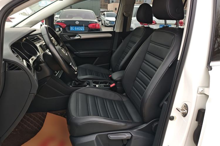 Used Volkswagen Touran 2018 Volkswagen Touran L 280TSI DSG Boundary Edition 7 Seats China VI Standard
