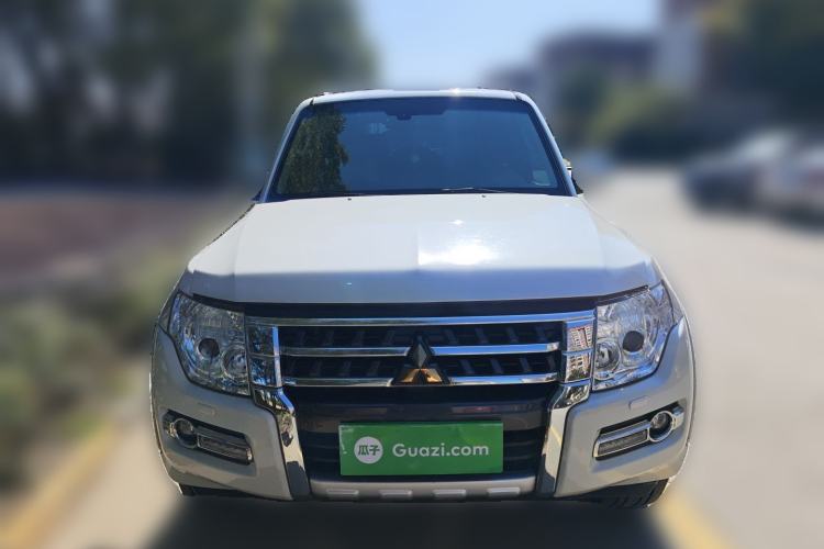 Used Mitsubishi Pajero 2016 3.0L Automatic Prestige Version China V Standard
