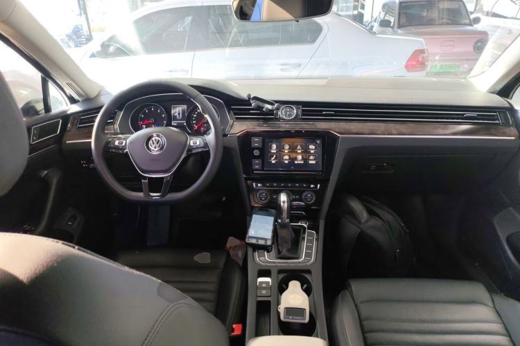 Used Volkswagen Magotan 2019 330TSI DSG Luxury Version China VI Standard
