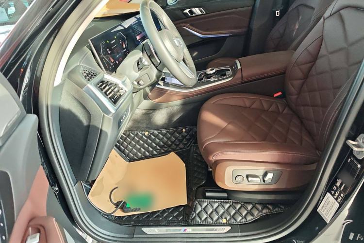 Used BMW X5 2023 xDrive 30Li M Sport Package
