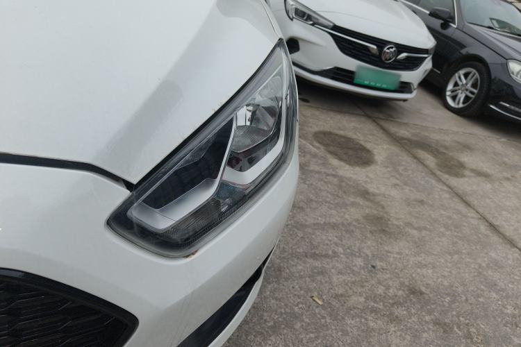 Used Ford Escort 2017 Happiness Edition 1.5L Automatic Fashion Version
