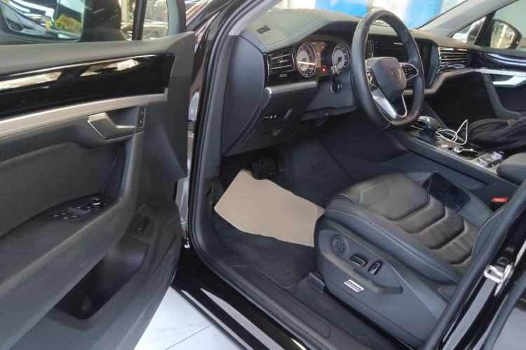 Used Volkswagen Touareg 2021 2.0 TSI Flagship Special Edition
