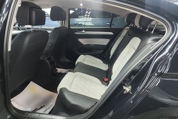 Used Volkswagen Magotan 2023 2 Million Units Commemorative Edition 330TSI DSG Luxury Version
