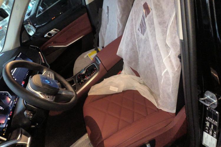 Used BMW X5 2023 xDrive 30Li Luxury M Sport Night Edition Package
