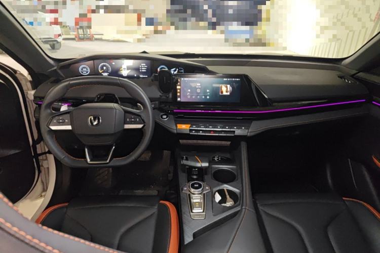 Used Changan UNI-V 2023 1.5T Prestige Model
