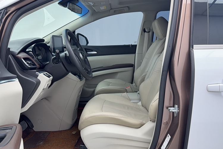 Used Buick GL8 2020 Land Cruiser Executive Class 652T Comfort Model
