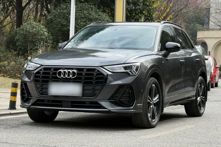 Used Audi Q3 2021 40 TFSI Fashion Dynamic Model
