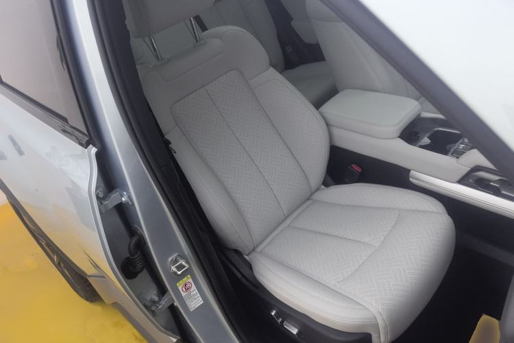 Used  Titanium 3 2025 501KM All-Wheel Drive Intelligent Driving Ultra Version
