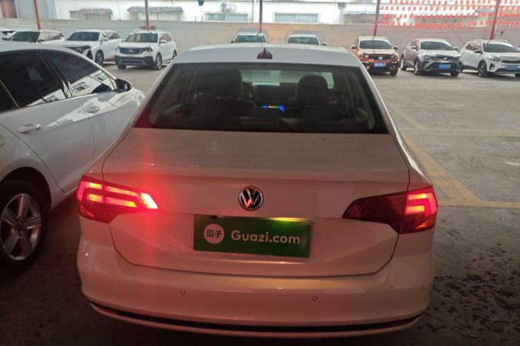 Used Volkswagen Bora 2017 1.6L Automatic Fashion Model