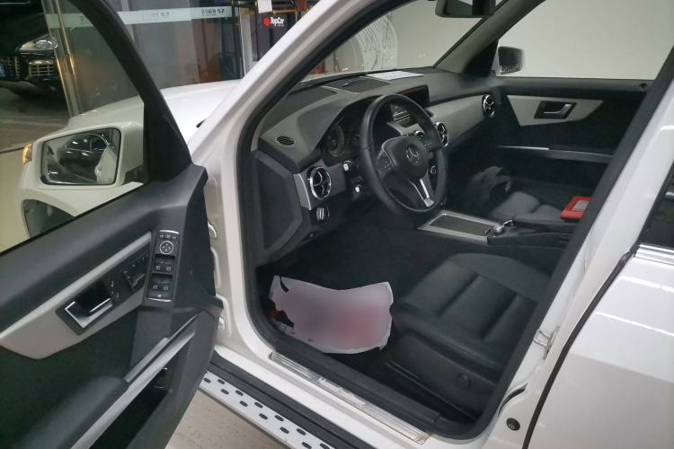 Used Mercedes-Benz GLK-Class 2013 GLK 300 4MATIC Dynamic Sunroof Model
