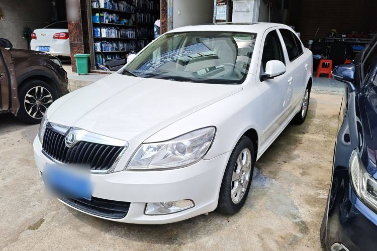 Used Skoda Octavia 2015 Classic Model 1.6L Automatic Yijie Version
