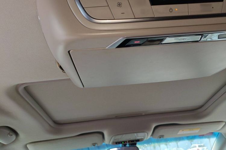 Used Buick GL8 2017 ES 28T Comfort Model China V Standard
