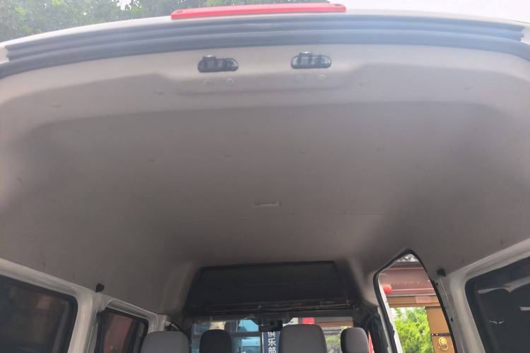 Used Foton Toano 2022 2.0T Manual Urban Edition Short Wheelbase Mid-Height Design Rear Single Tire 5/6/9-Seater Configuration 4F20TC3
