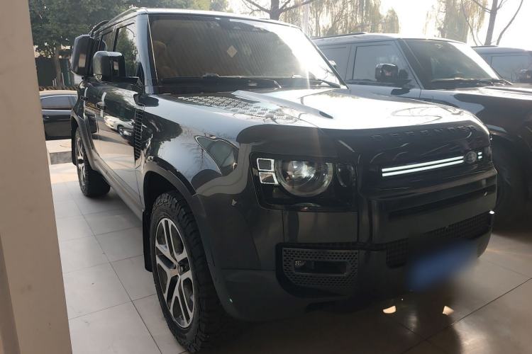 Used Land Rover Defender 2023 Facelift 110 3.0T P400 Dark Edition

