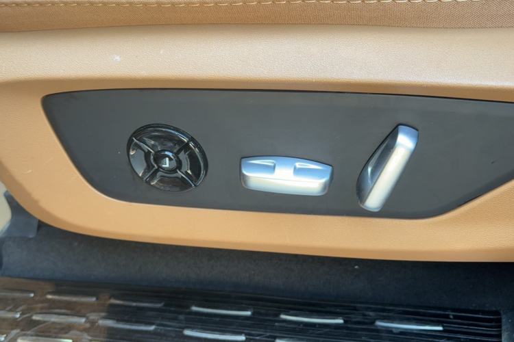 Used Li Auto ONE 2021 Extended-Range 6-Seater Version
