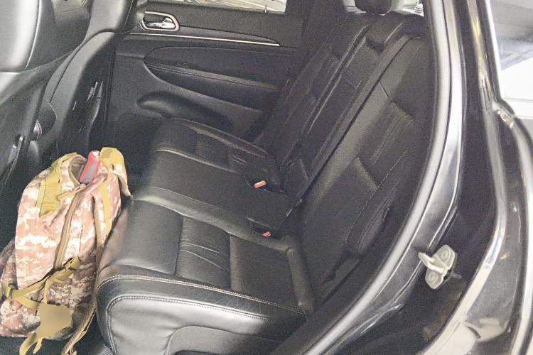 Used  Grand Cherokee (Import) 2015 3.0L Comfort Navigation Edition
