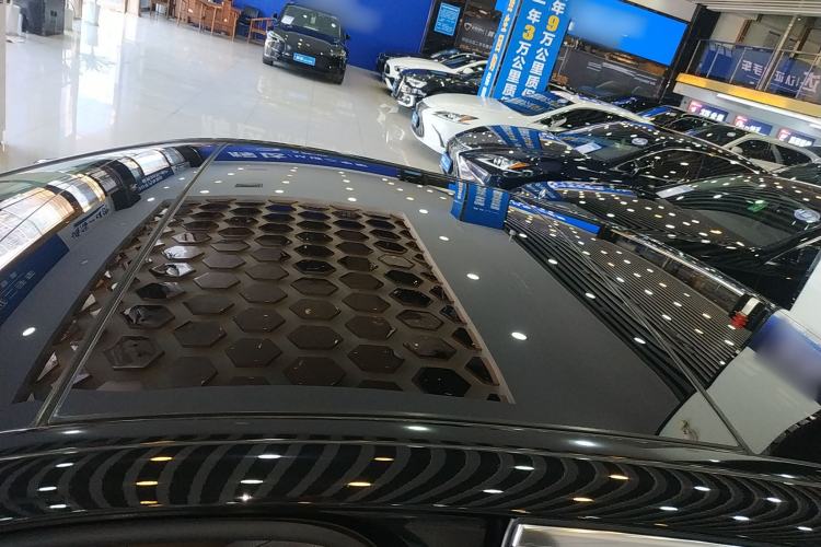 Used Mercedes-Benz E-Class 2022 Second Facelift E 300 L Luxury Edition
