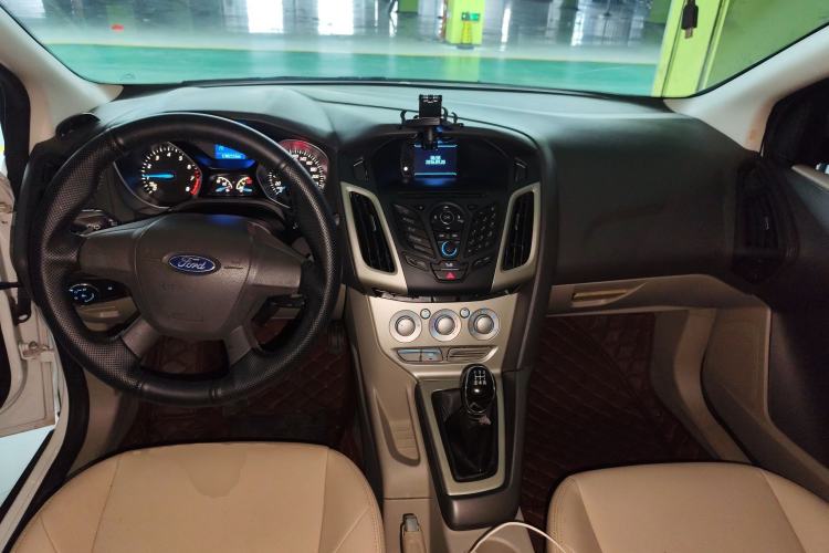 Used Ford Focus 2012 Sedan 1.6L Manual Comfort Model