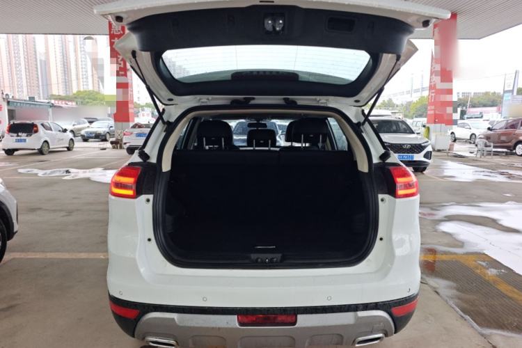 Used Geely Auto Emgrand X7 Sport 2016 2.0L Manual ZhiShang Version
