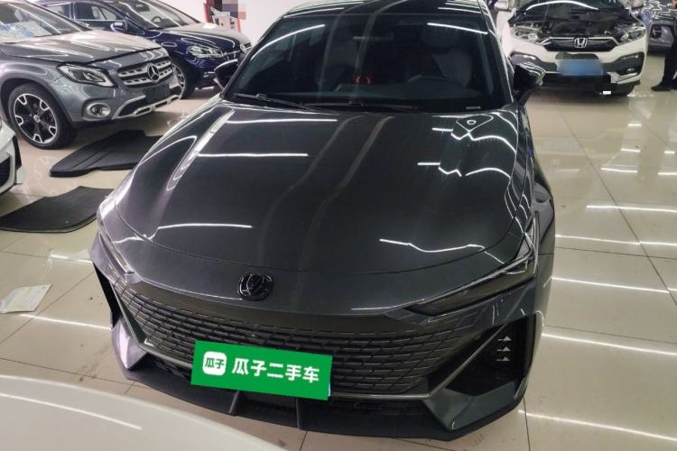 Used Changan UNI-V 2022 1.5T Prestige Version