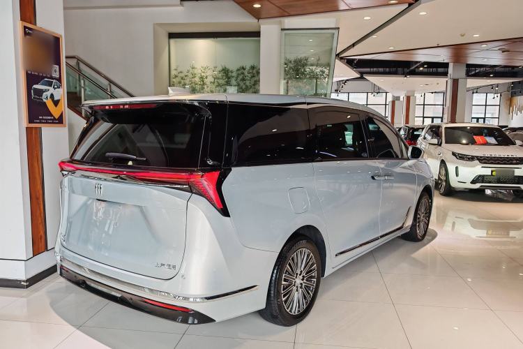 Used Buick GL8 New Energy 2024 Lu Zun Deluxe Edition 7-Seater
